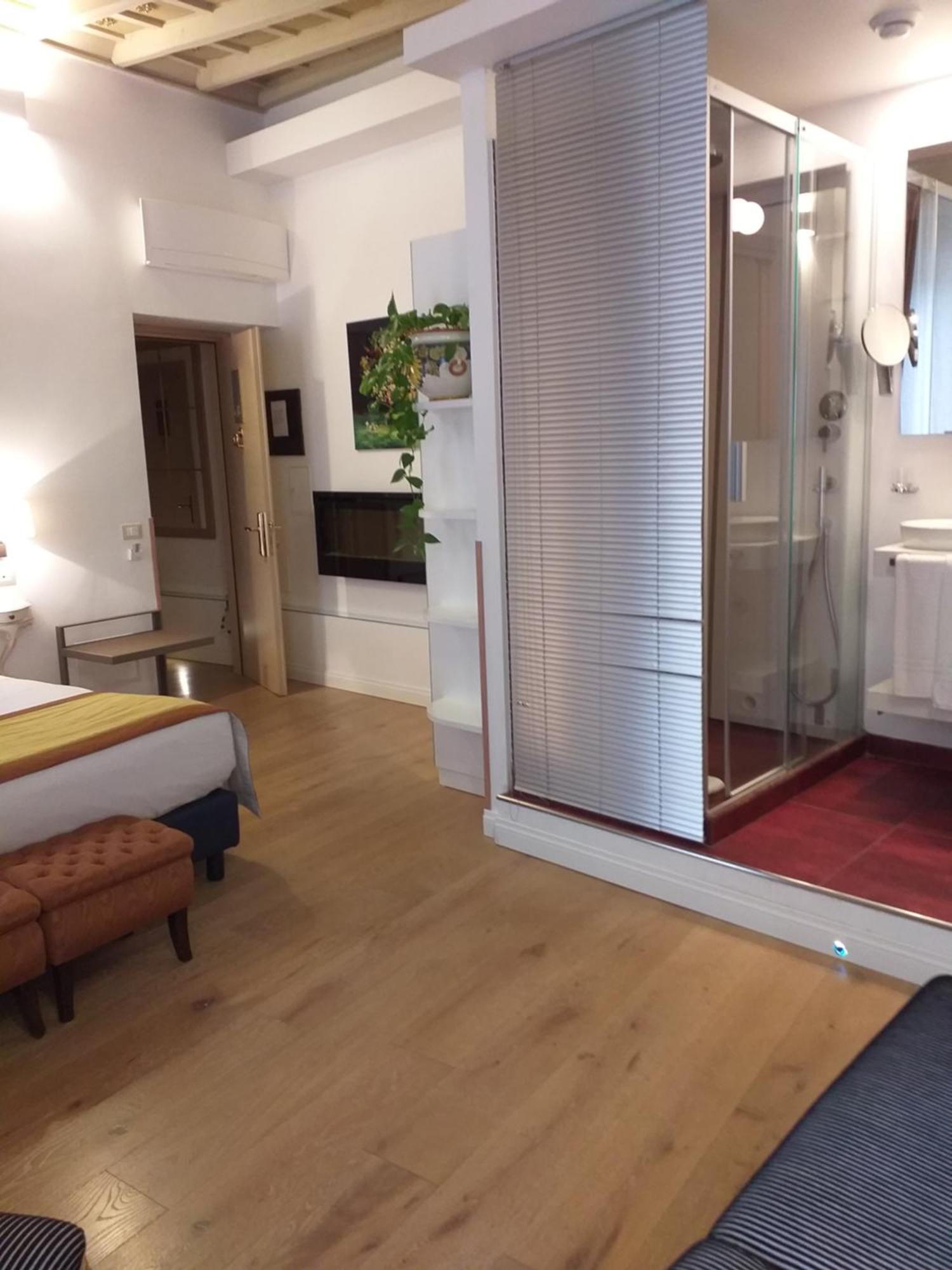 Excellent Trinity Rooms Rome Exterior photo
